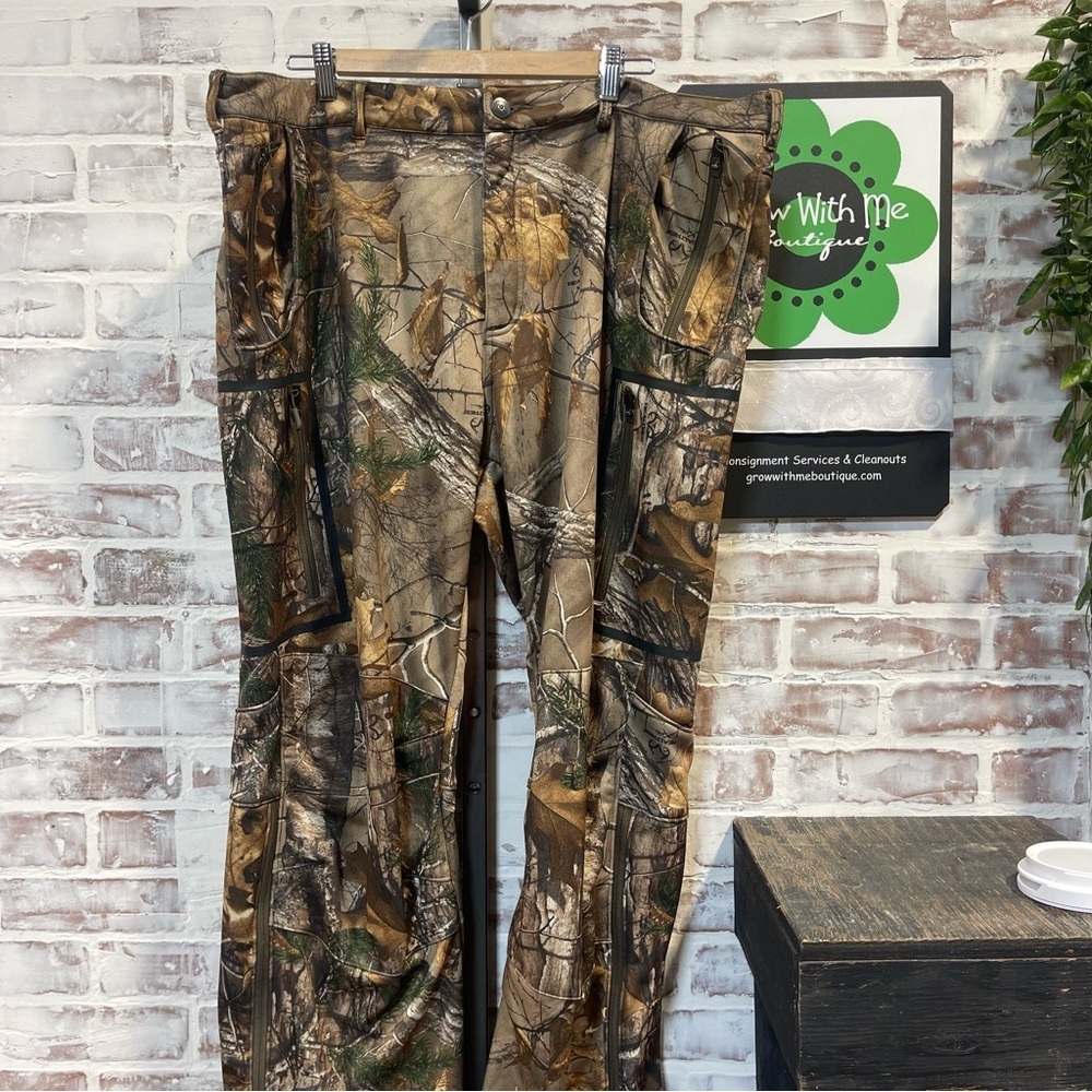 Cabela’s Camouflage Hunting Pants men’s size 42